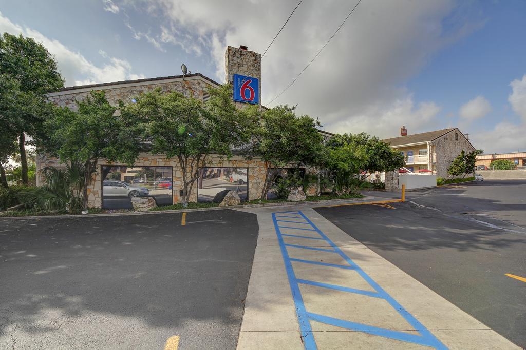 Motel 6-San Antonio, Tx - Northwest Medical Center Екстер'єр фото