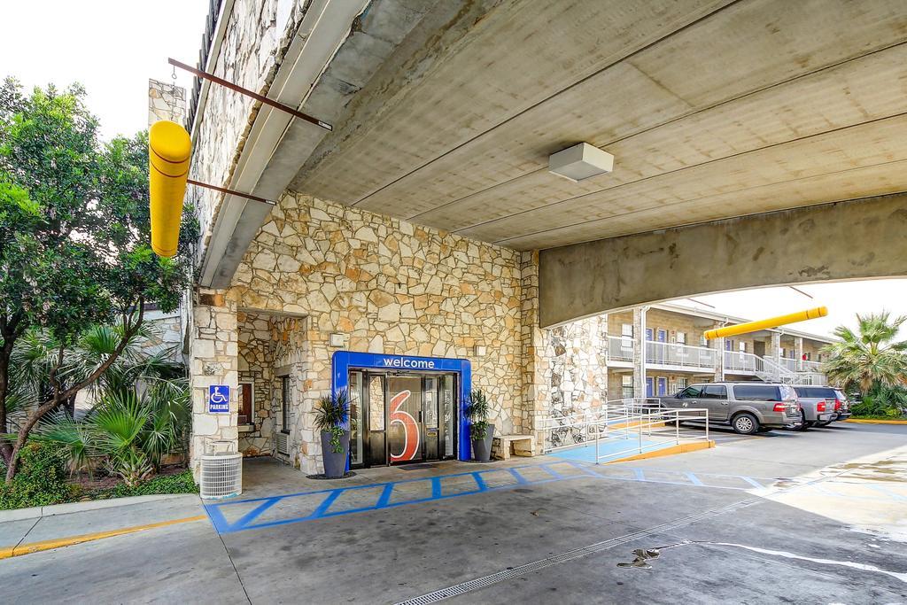 Motel 6-San Antonio, Tx - Northwest Medical Center Екстер'єр фото